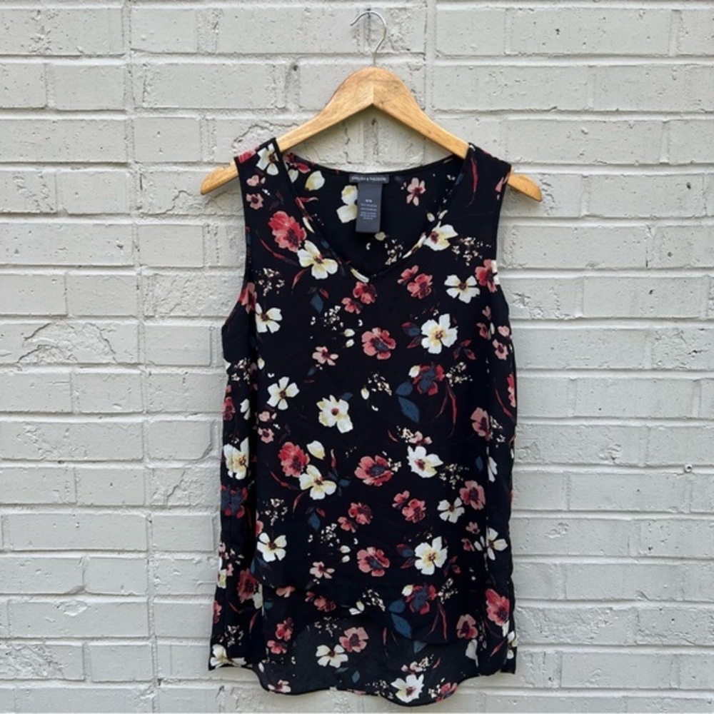 Chelsea & Theodore top